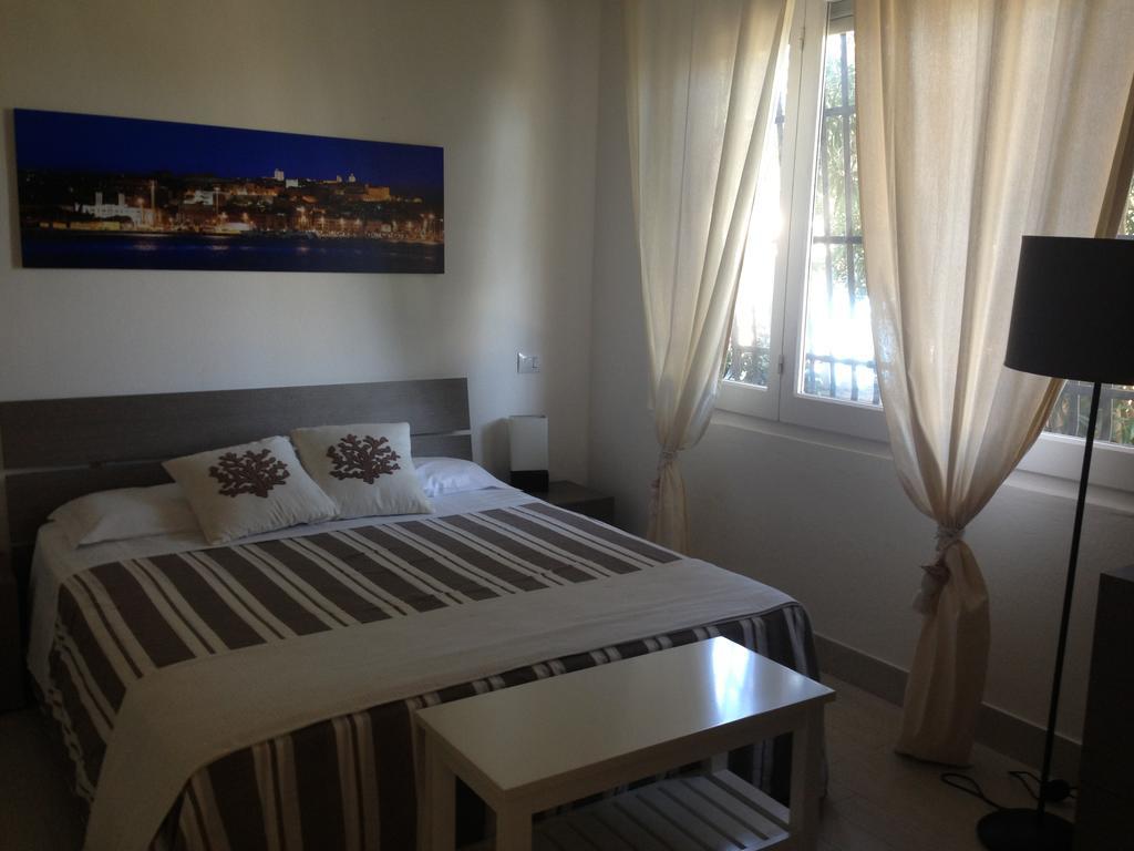 Car'Loft Beachside Cagliari Szoba fotó
