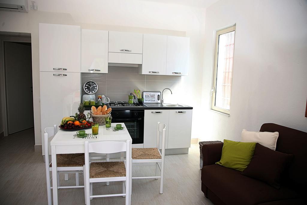 Car'Loft Beachside Cagliari Szoba fotó