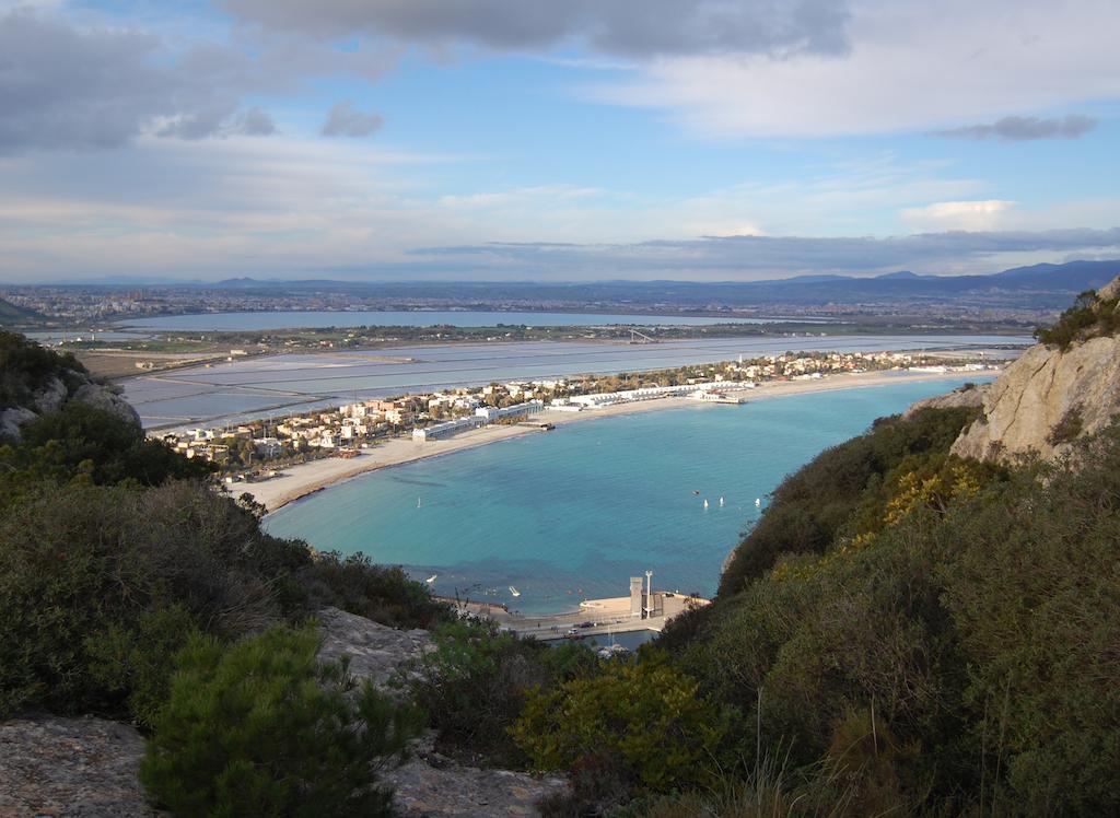 Car'Loft Beachside Cagliari Szoba fotó